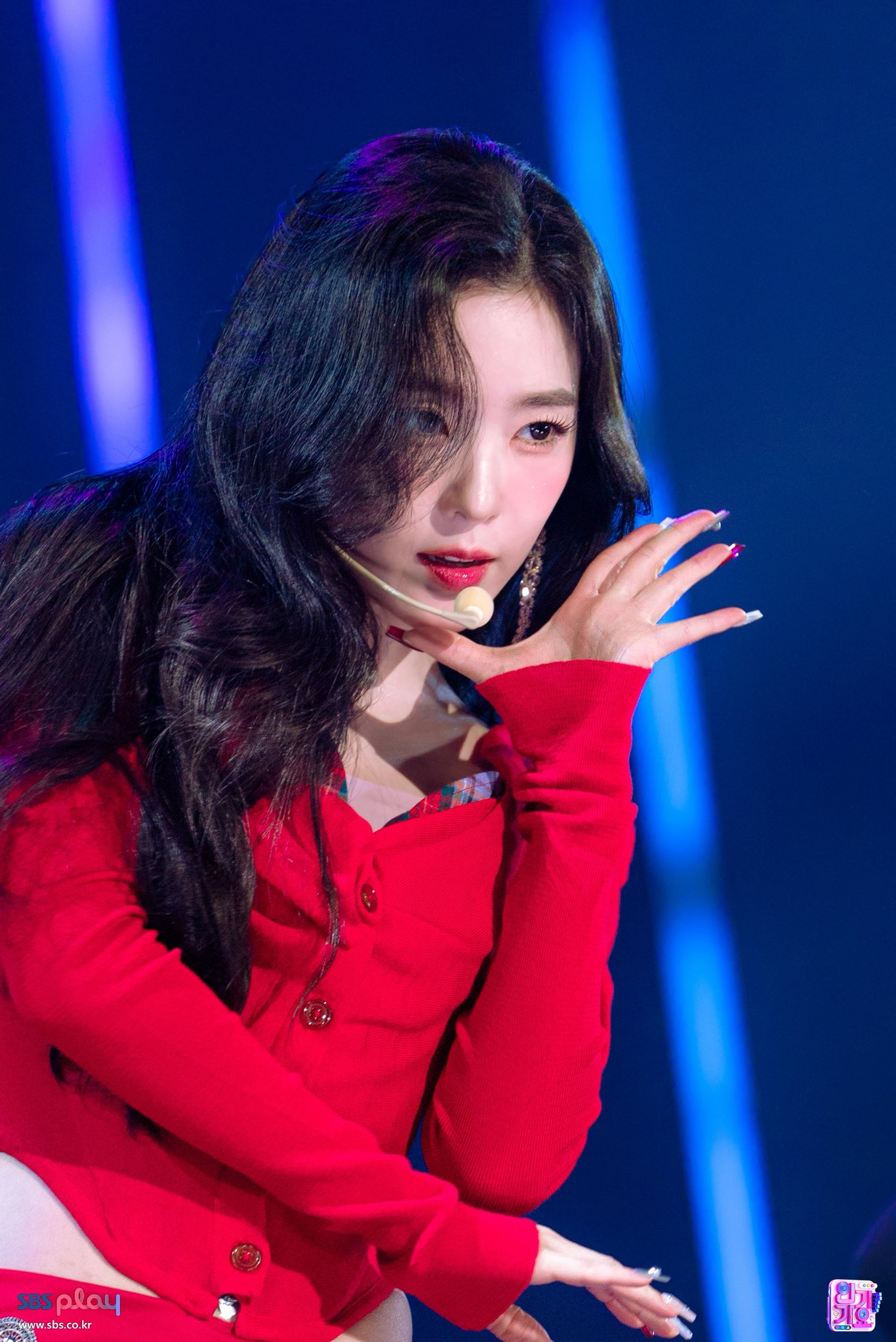 Behind-the-scenes cut of Red Velvet