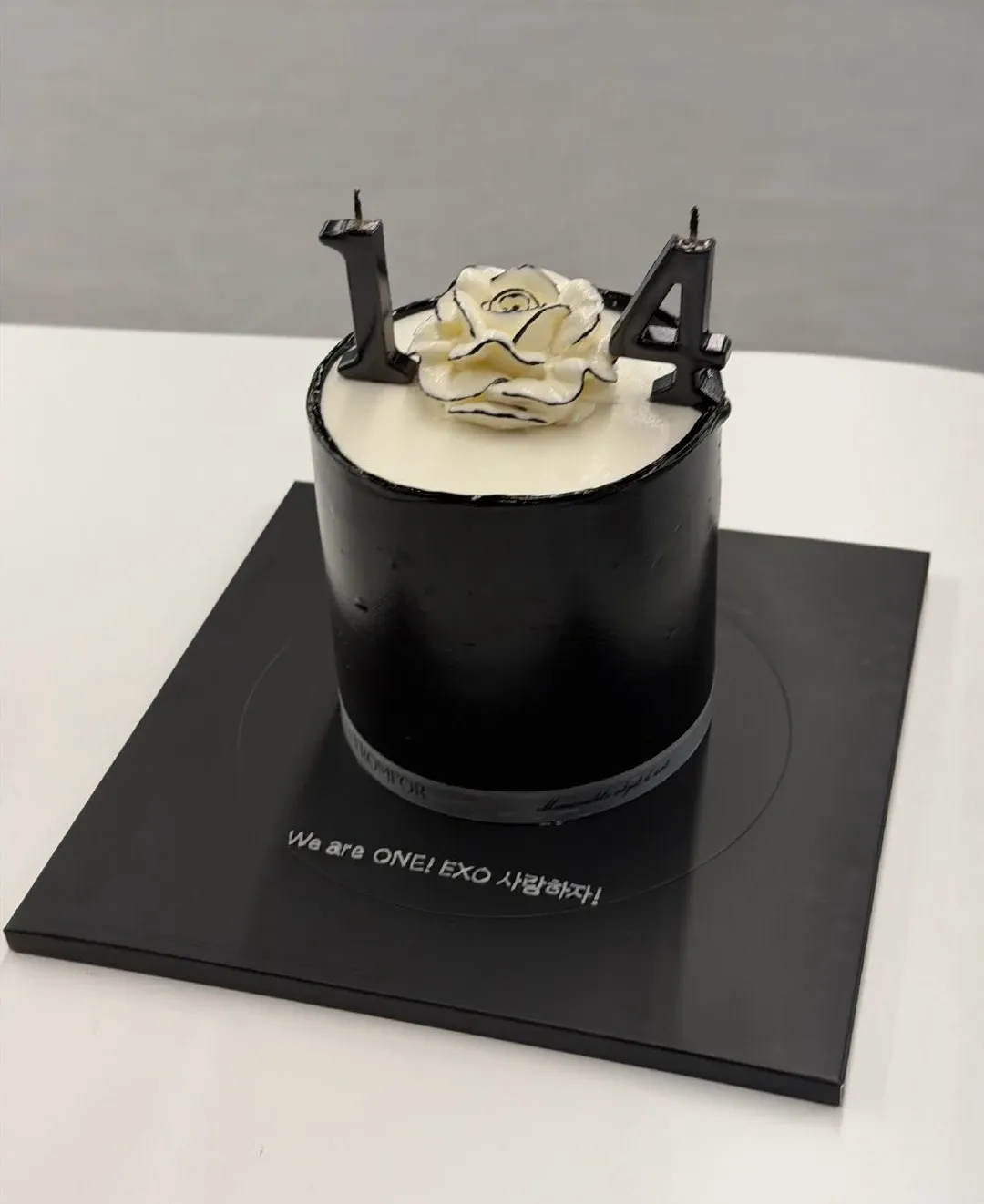 Behind-the-scenes cut of Sehun (EXO)