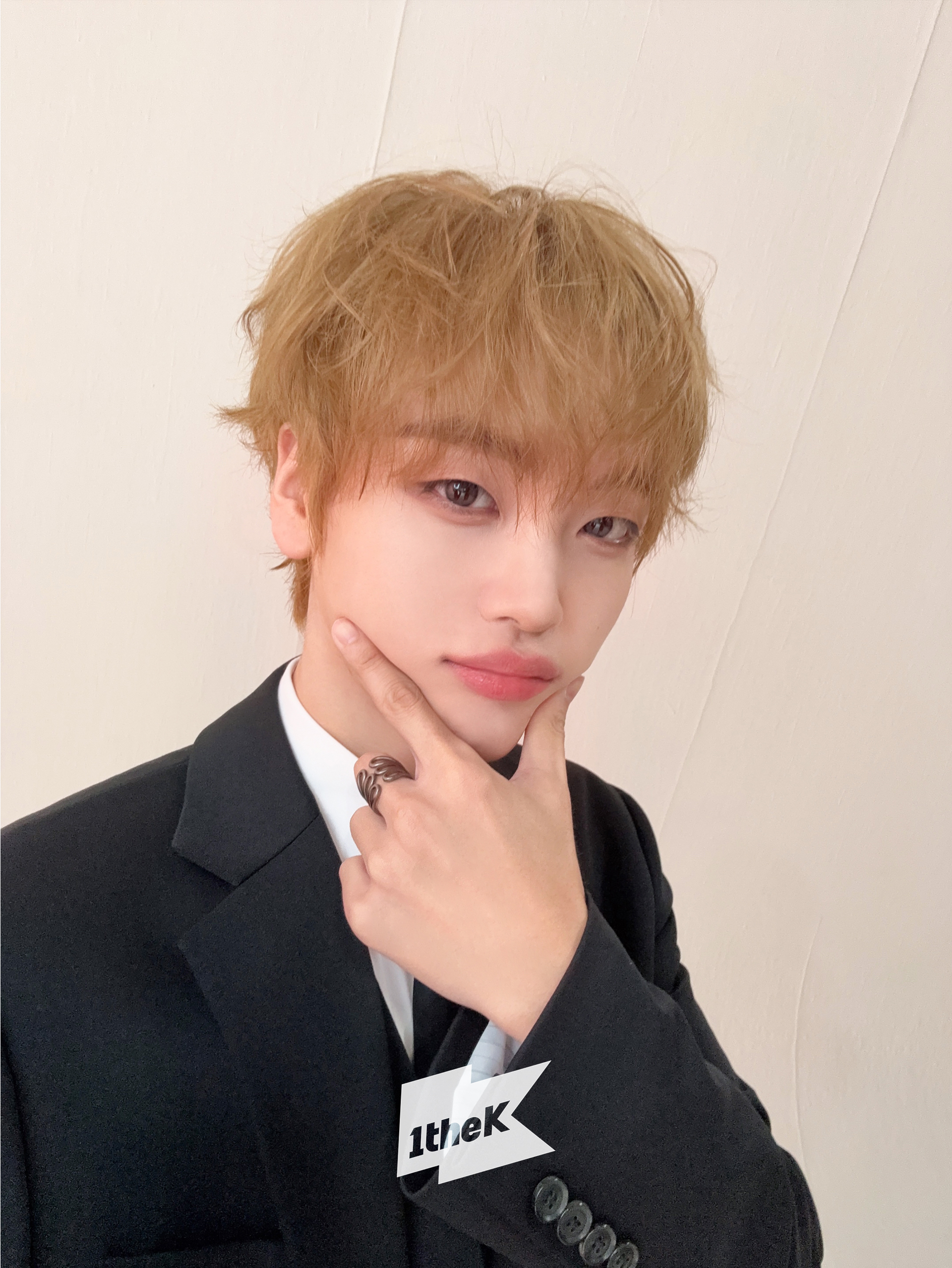 Recent activity shot of Hyeongjun (CRAVITY)