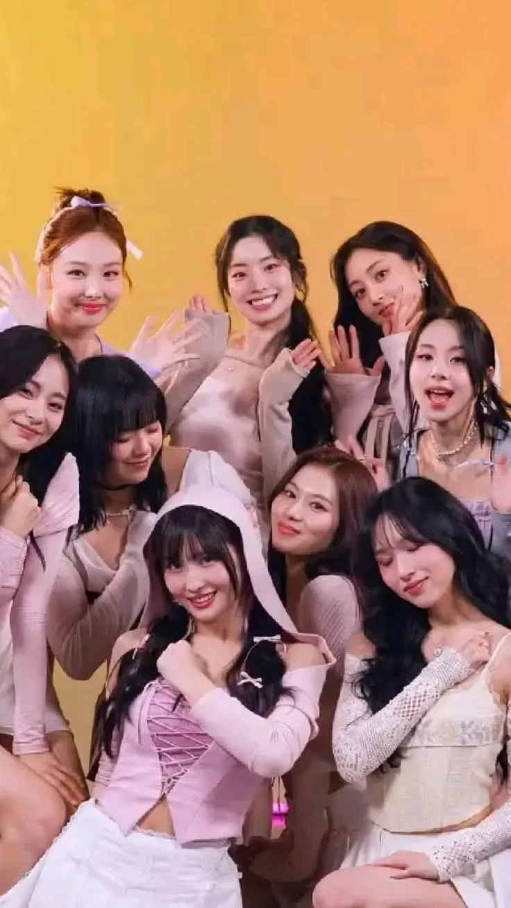 TWICE 최근 활동샷