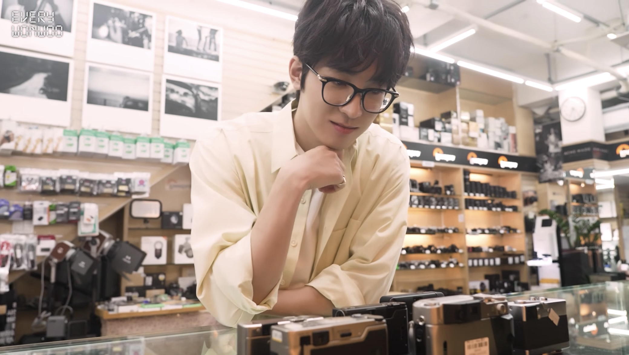 Recent activity shot of Wonwoo (SEVENTEEN)