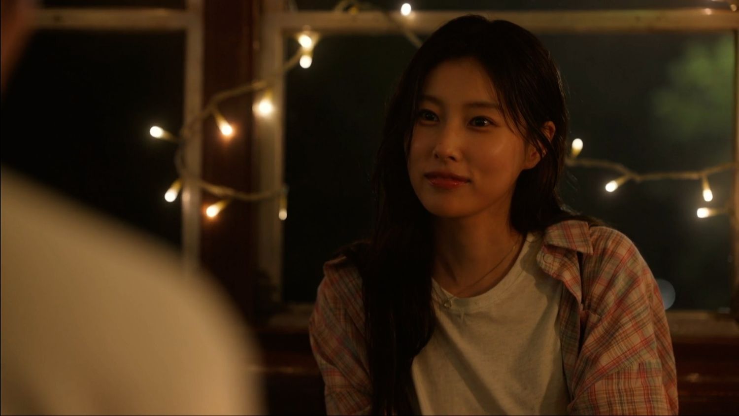 A moment captured by Kang Hyewon's fan