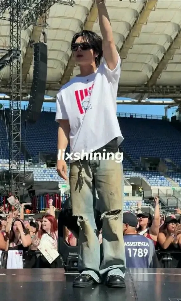 Behind-the-scenes cut of I.N (Stray Kids)