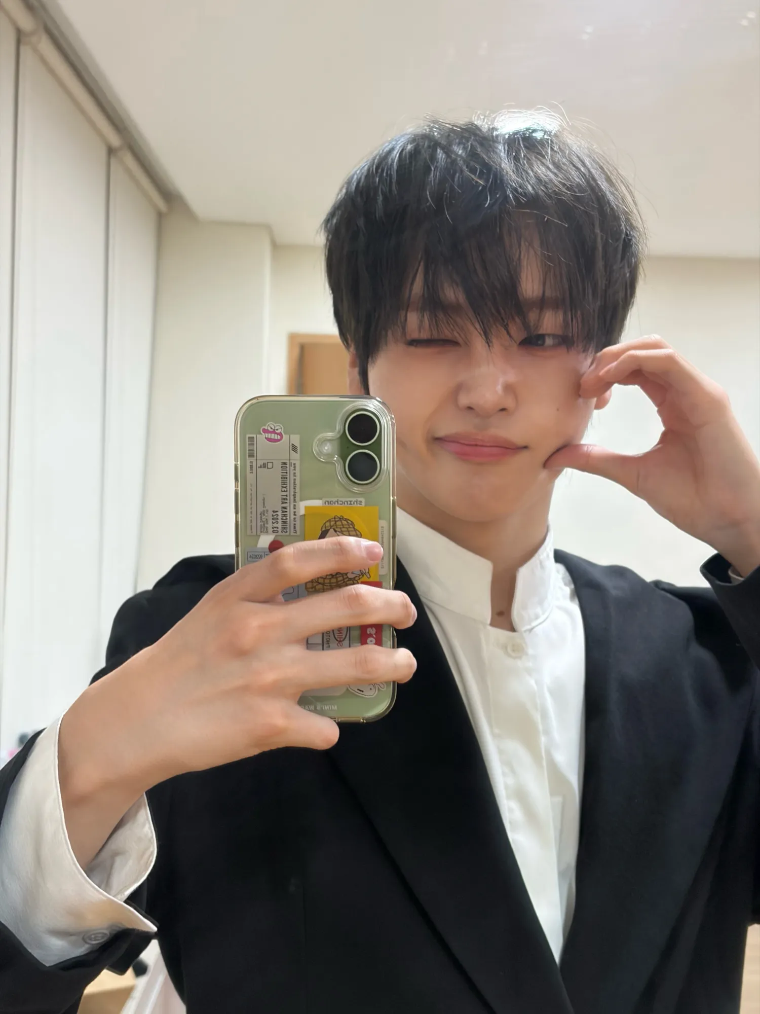 Behind-the-scenes cut of Hyeongjun (CRAVITY)