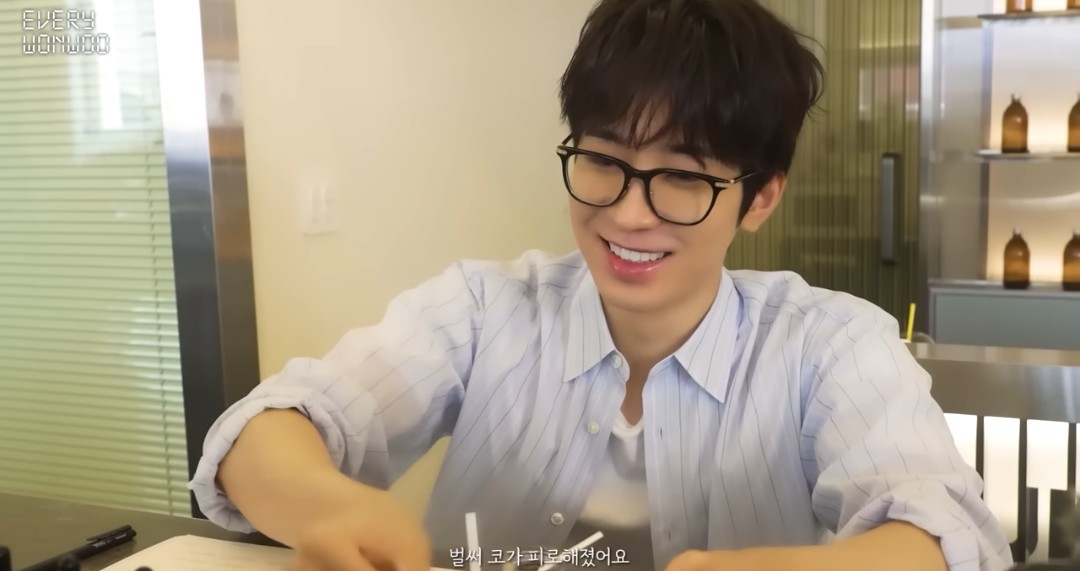 圓佑 (SEVENTEEN)的最新活動照片