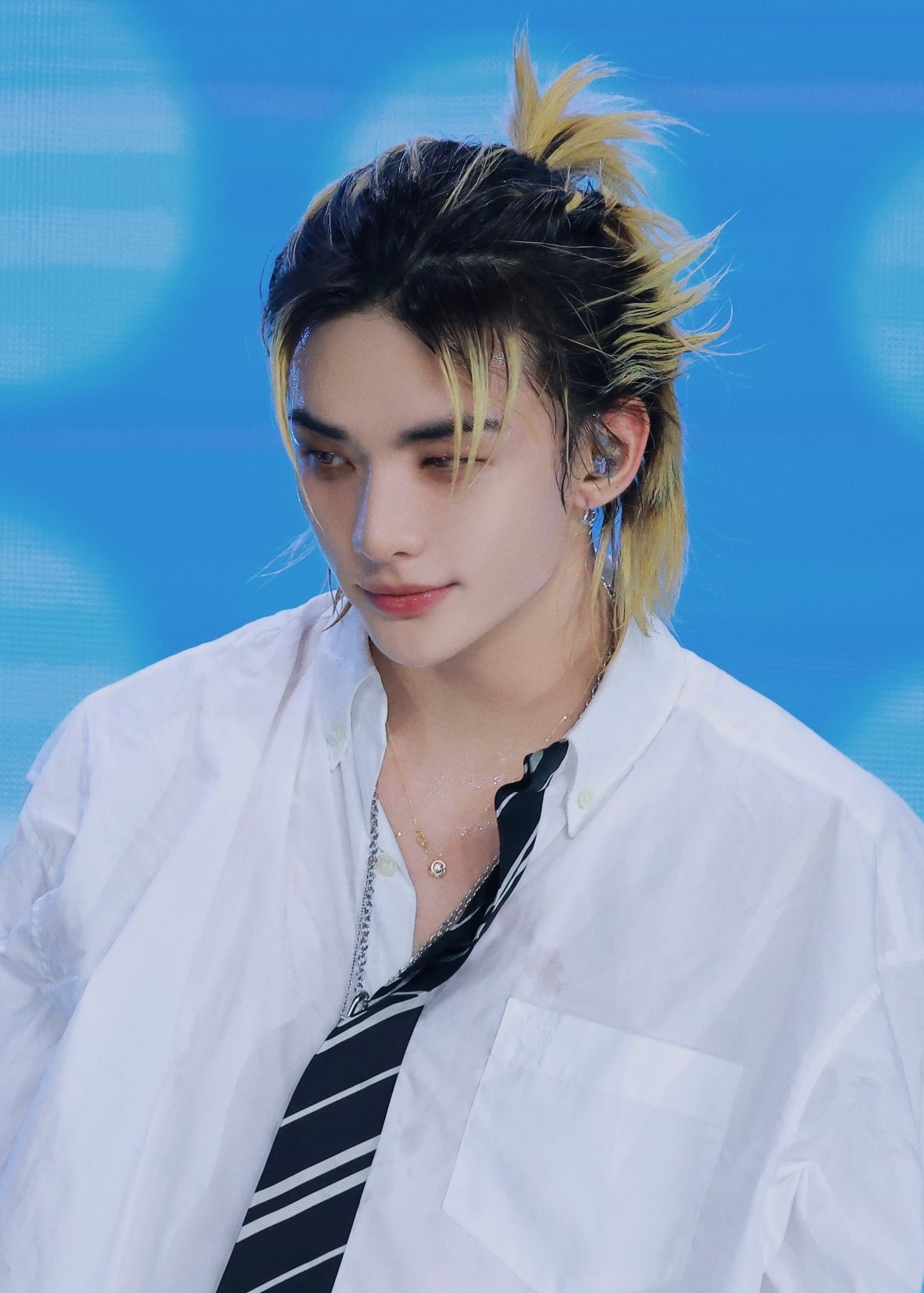 Foto terbaru Hyunjin (Stray Kids)