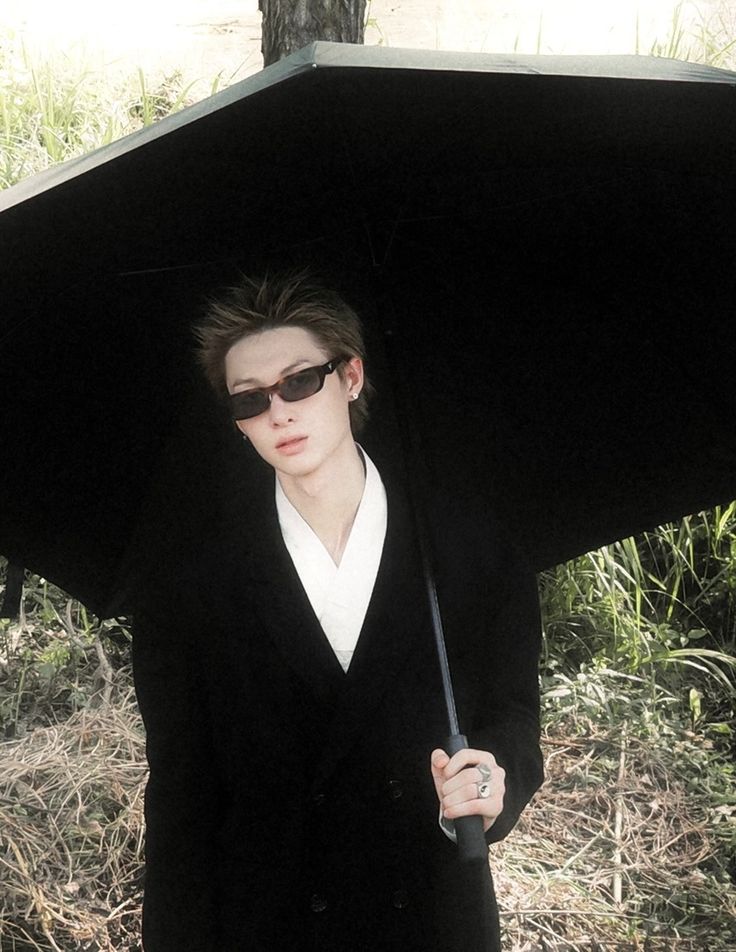 Behind-the-scenes cut of Martin (CORTIS)