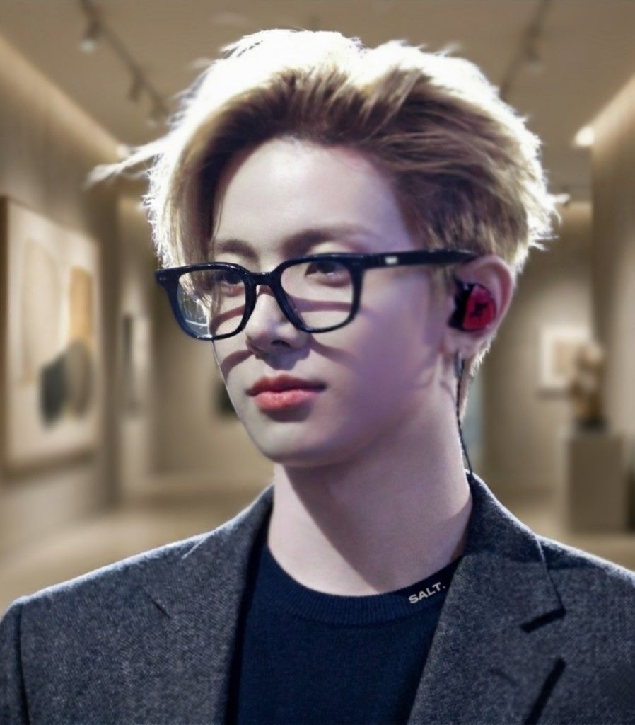 Foto terbaru Heeseung (ENHYPEN)