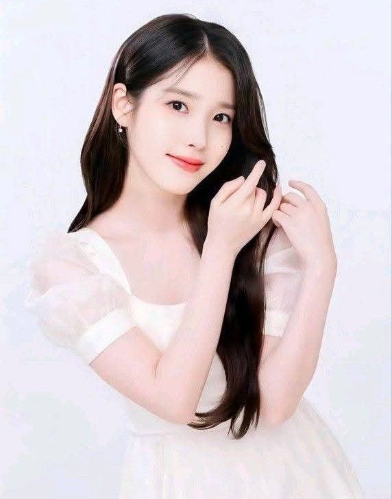 IUの最近の活動写真