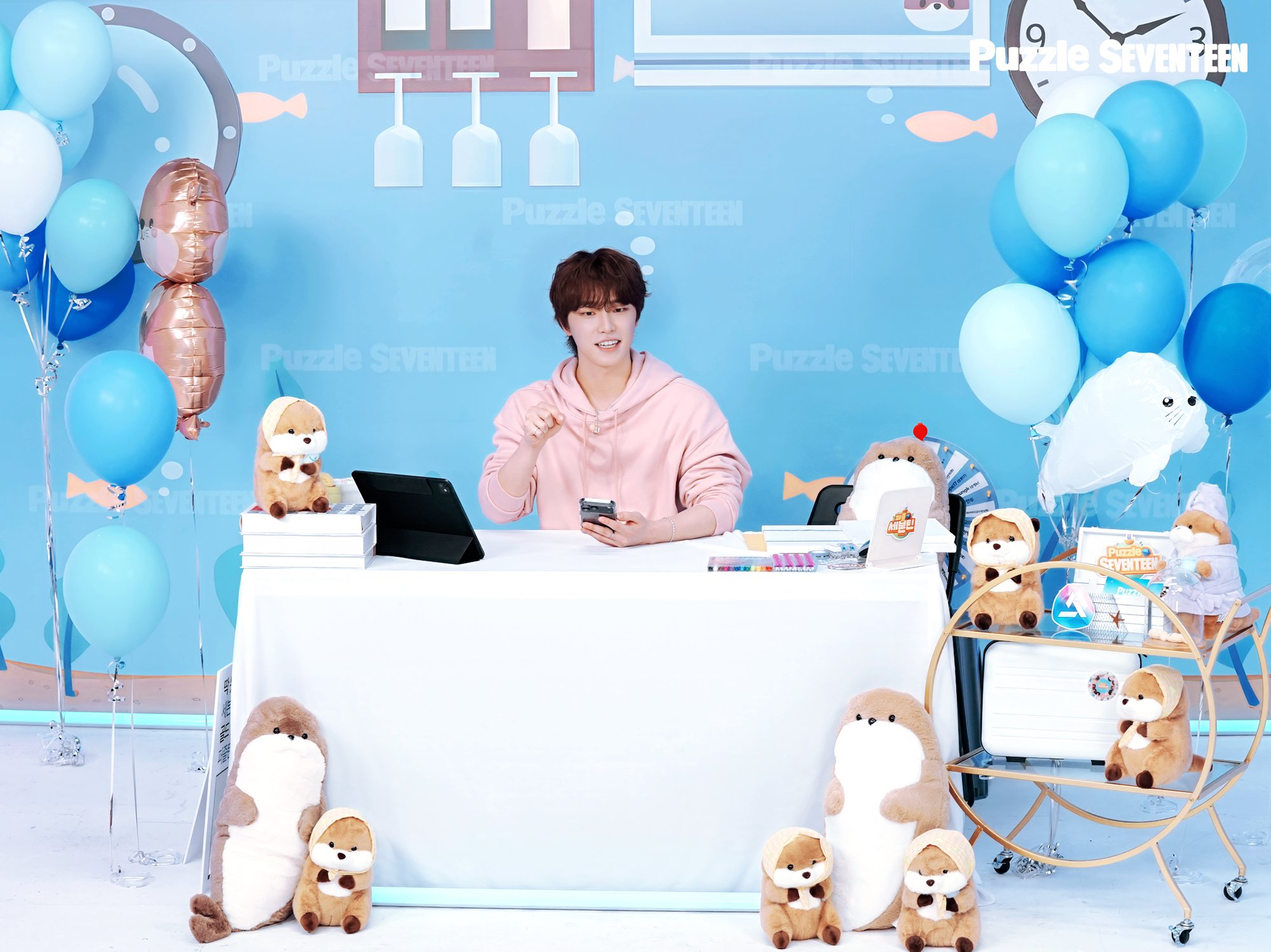 A moment captured by Dino (SEVENTEEN)'s fan