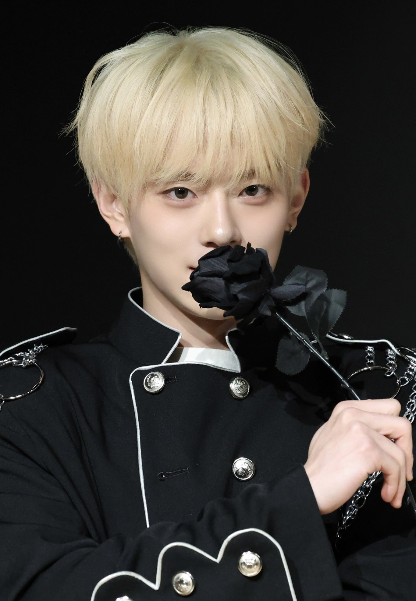 A moment captured by Kangmin (VERIVERY)'s fan