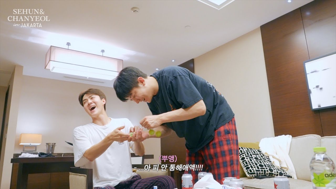 세훈 (EXO)의 비하인드 컷