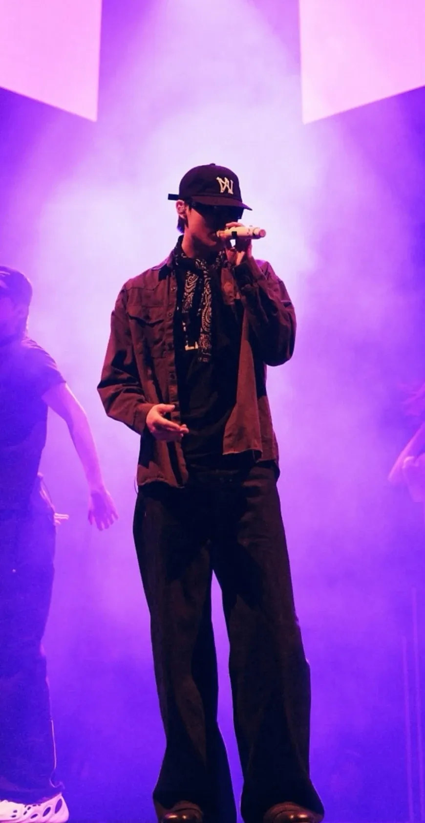 Behind-the-scenes cut of WOODZ