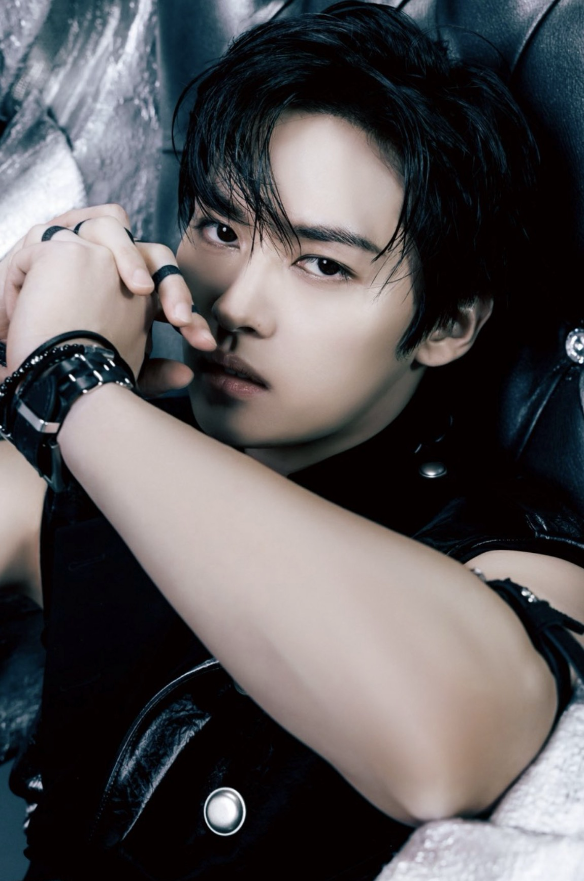 Recent activity shot of Lee Know (Stray Kids)