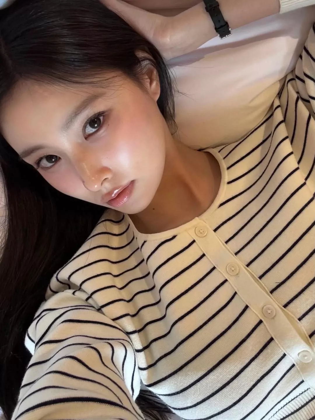 Foto terbaru Kang Hyewon