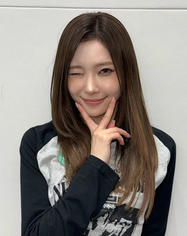 Recent activity shot of Mayuka (NiziU)