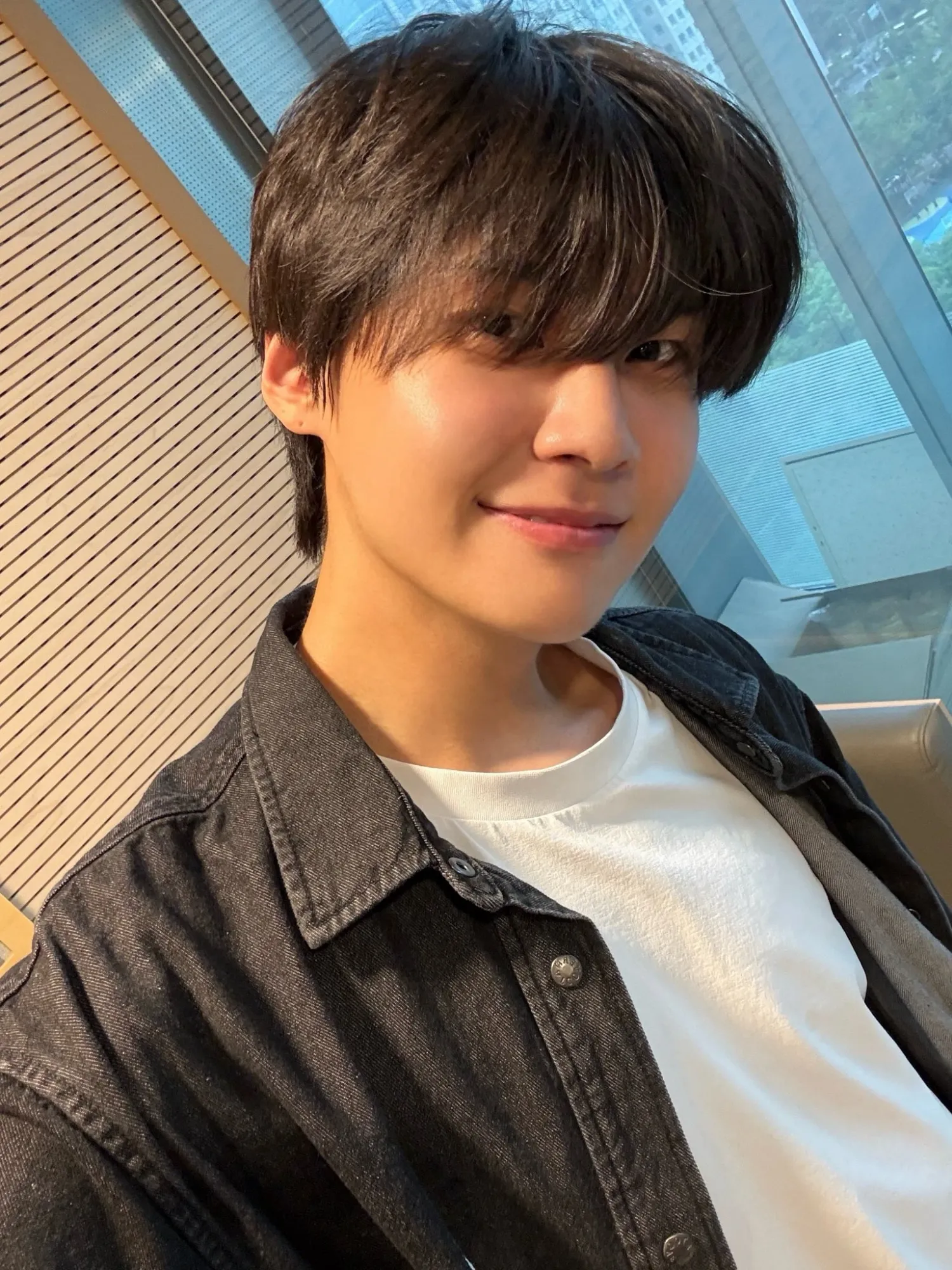 Recent activity shot of Lee Jinhyuk