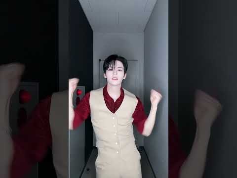 Behind-the-scenes cut of Sungyun (n.SSign)