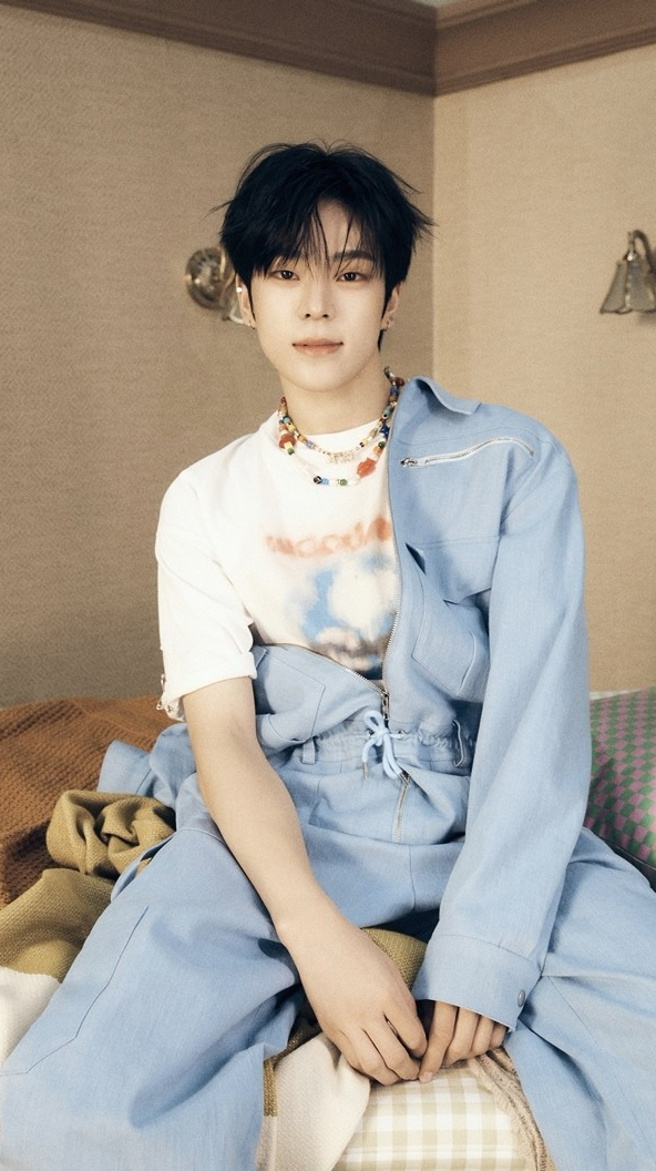 A moment captured by Kim Junmin (WHIB)'s fan