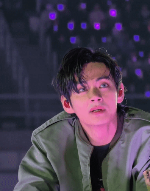 Foto terbaru V (BTS)