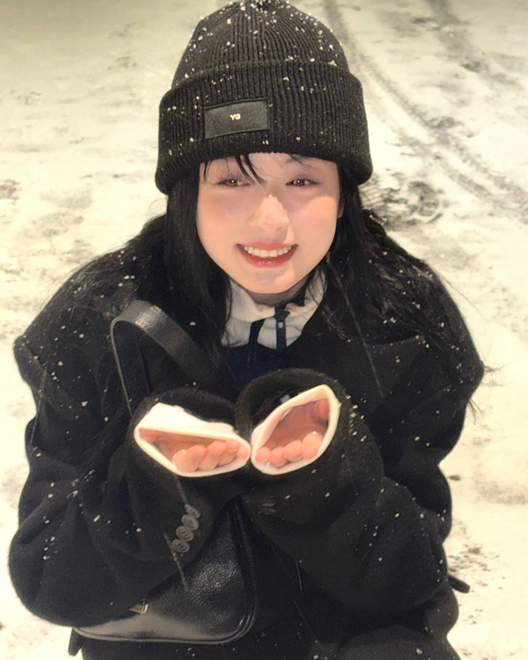 Behind-the-scenes cut of Ahyeon (BABYMONSTER)