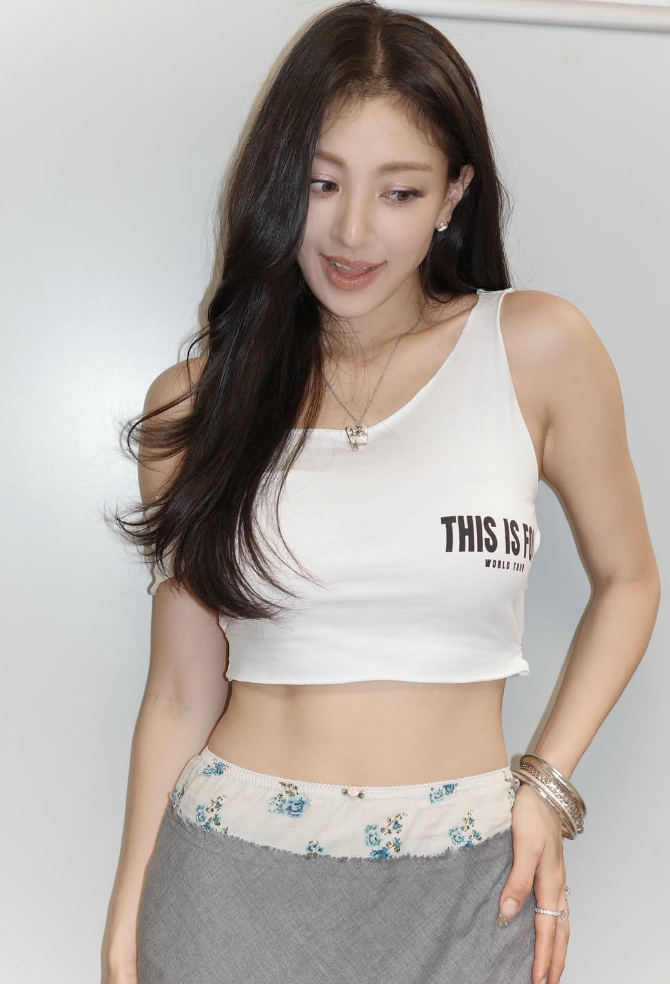Foto aktivitas terbaru Jihyo (TWICE)