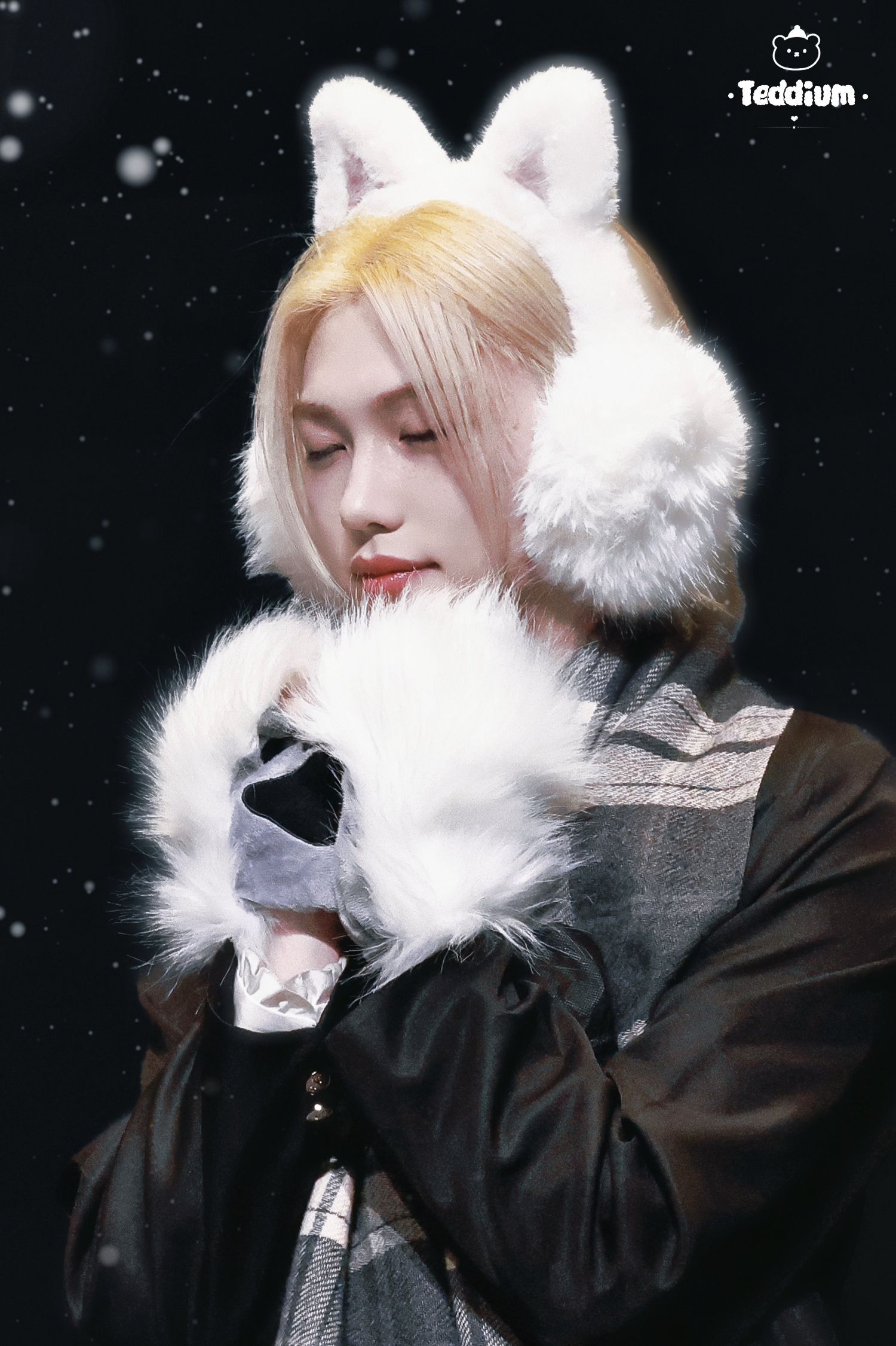 A moment captured by Felix (Stray Kids)'s fan