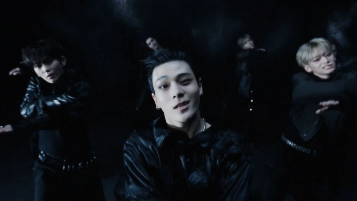 Latest photo of Kim Junmin (WHIB)