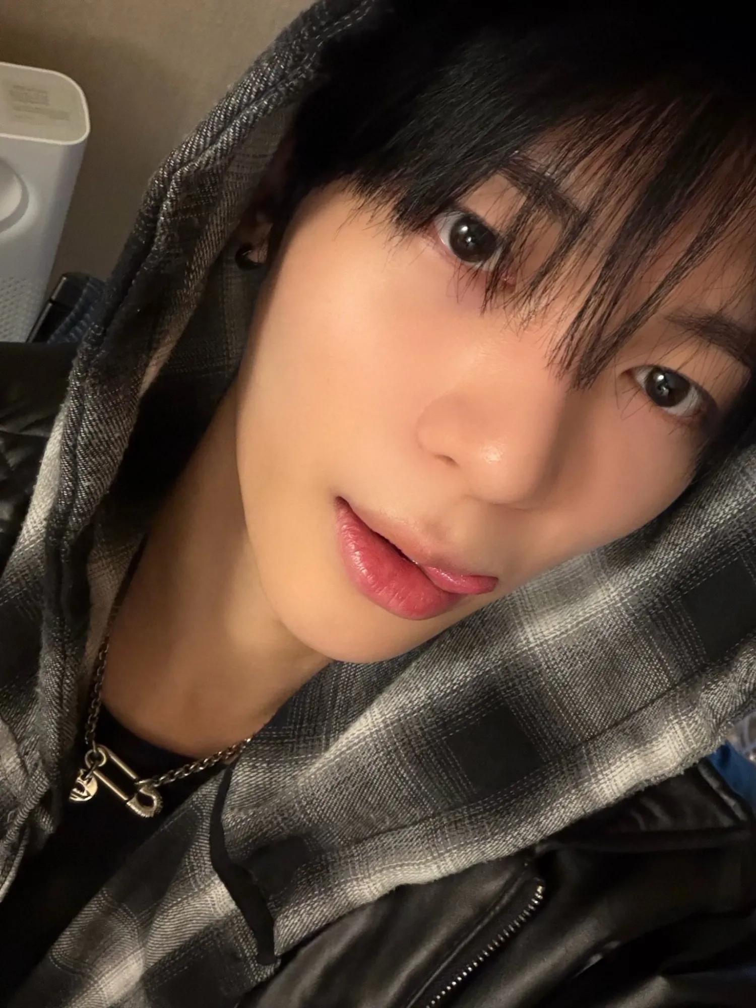 A moment captured by Siyun (NOWZ)'s fan