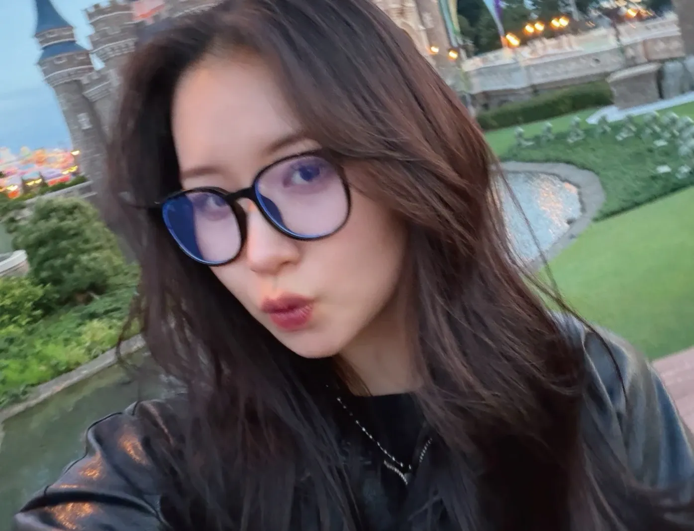 Recent activity shot of Kasahara Momona (ME:I)