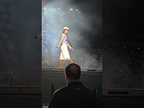 모모 (TWICE)의 최신 사진