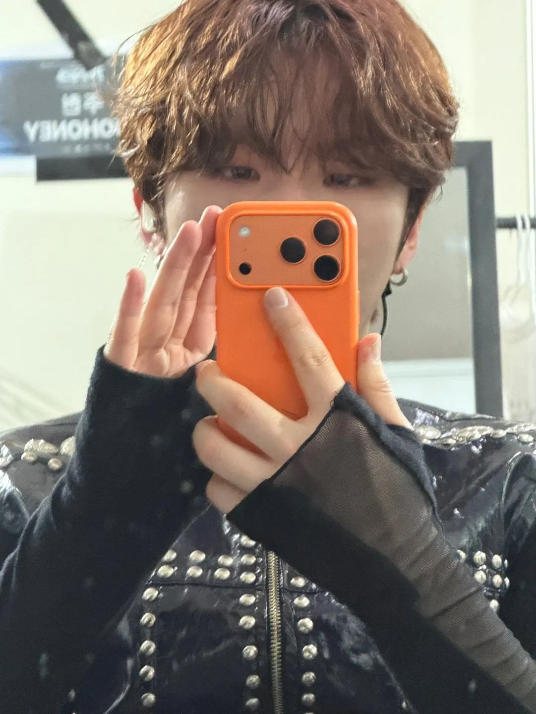 A moment captured by Kihyun (MONSTA X)'s fan