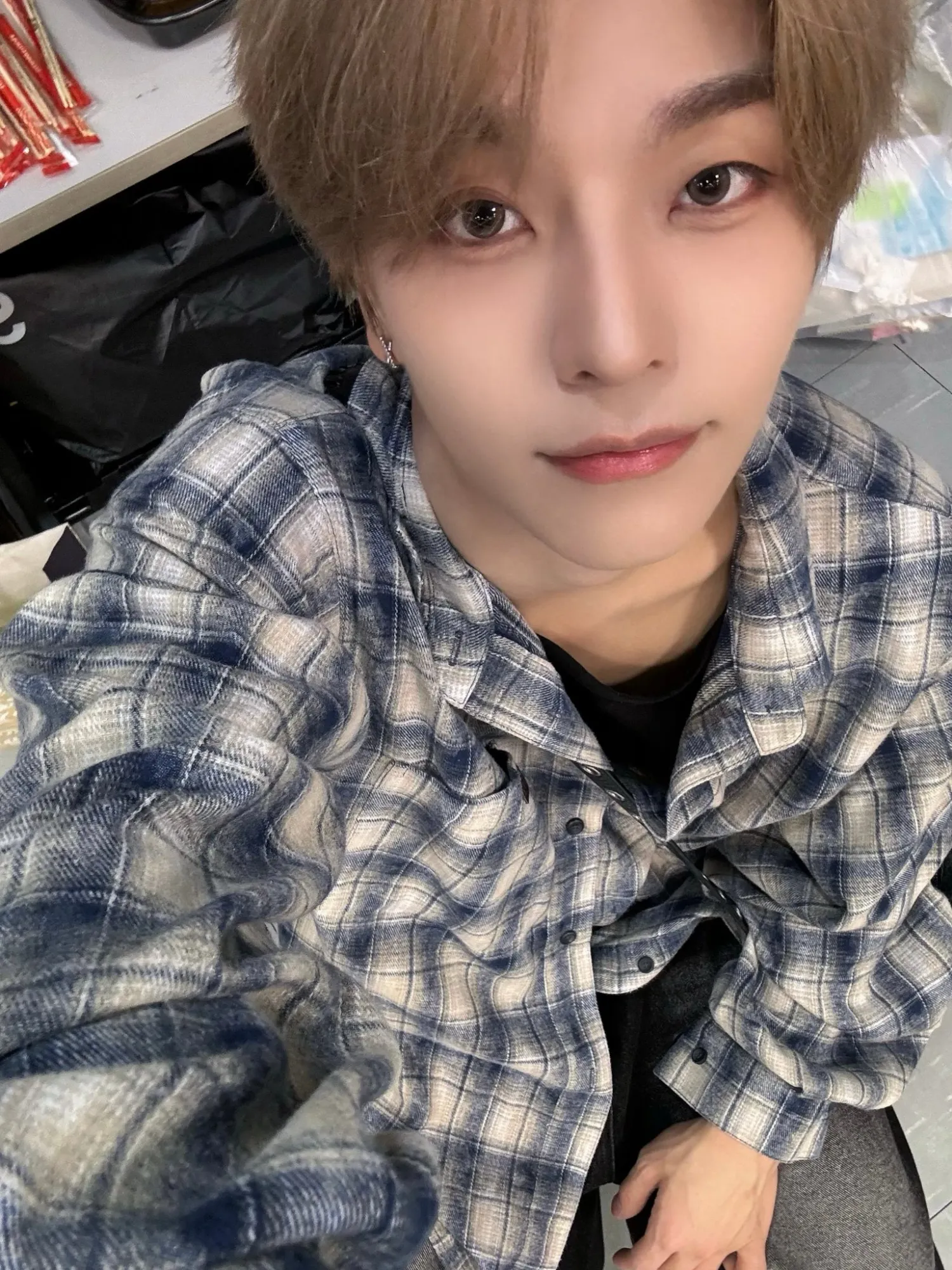 A moment captured by He Xinlong (ALPHA DRIVE ONE)'s fan