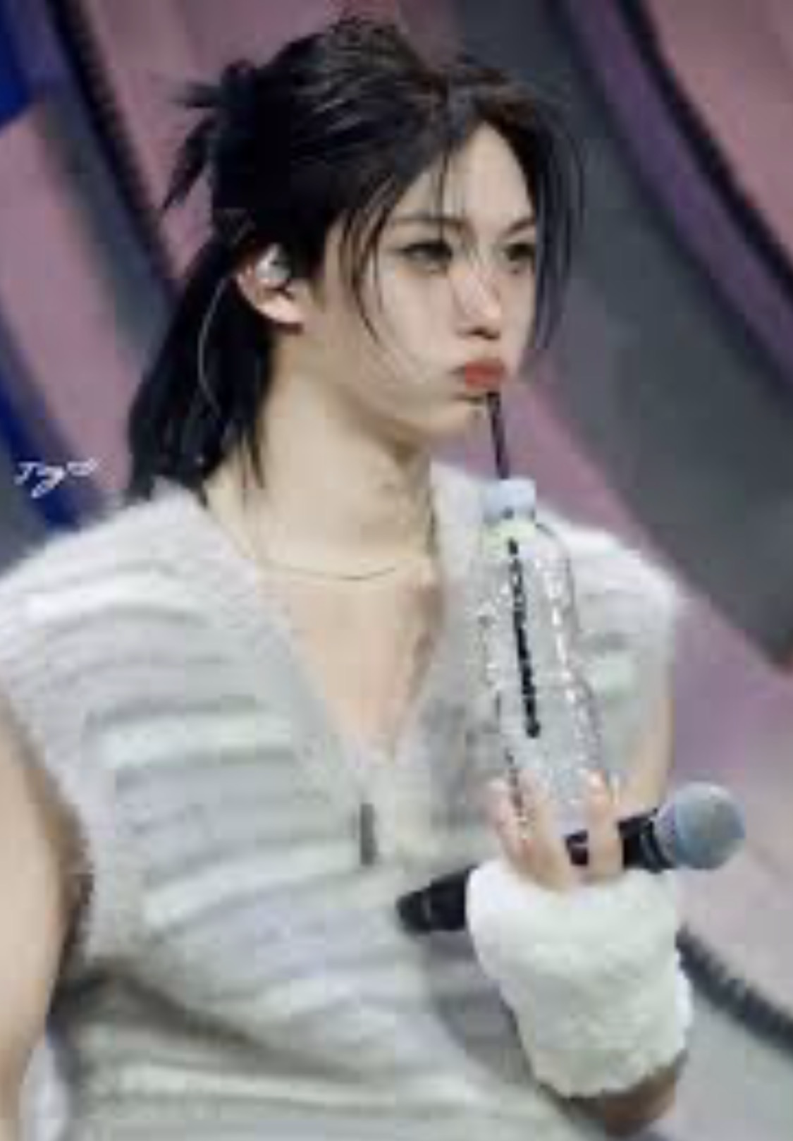 Latest photo of Felix (Stray Kids)