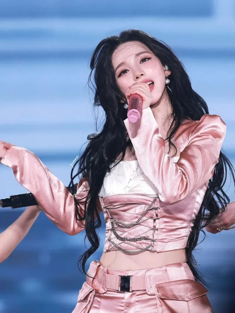 A moment captured by Karina (aespa)'s fan