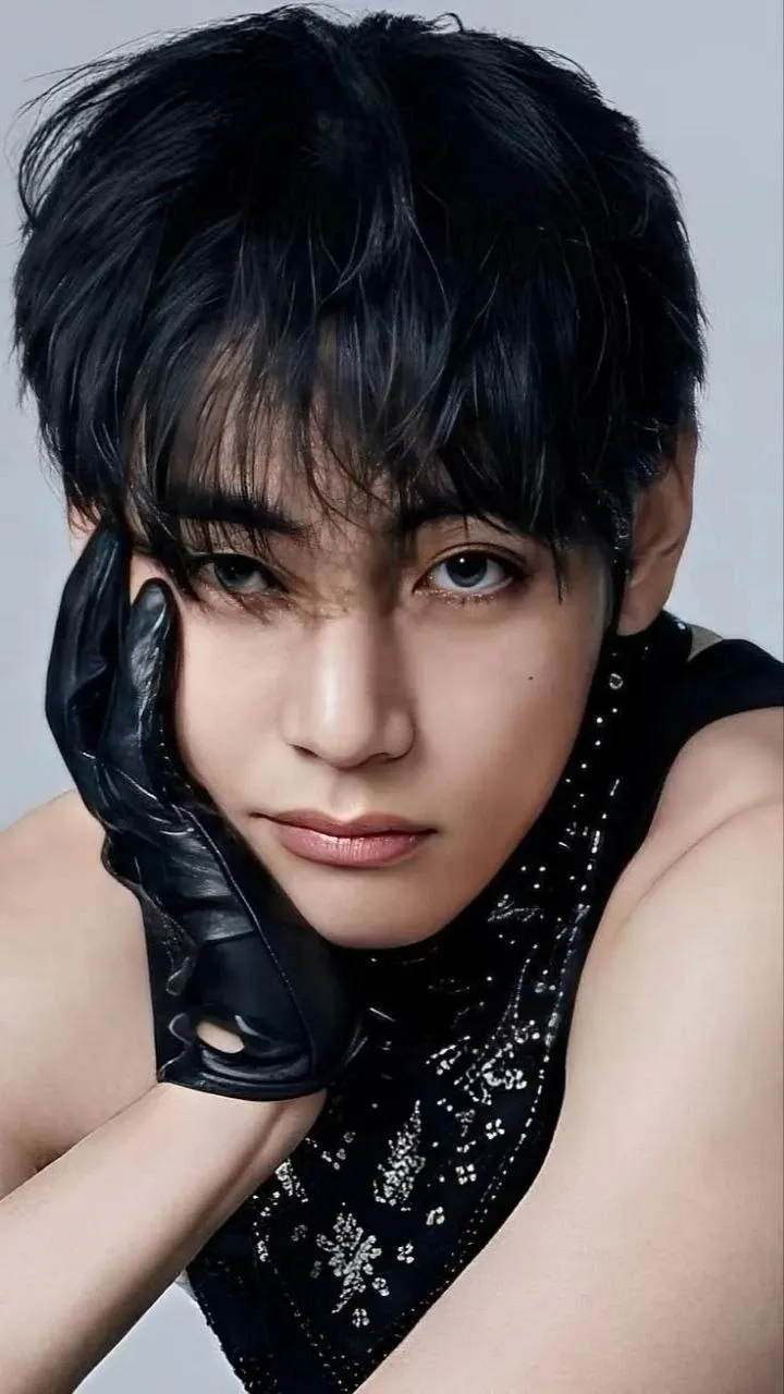 The most beloved wallpaper among V (BTS)'s fans