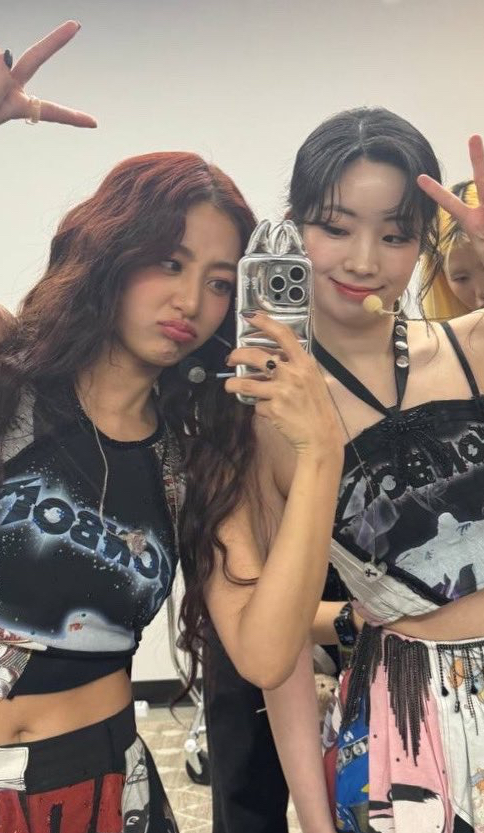 Today's most popular wallpaper in the Jihyo (TWICE) community