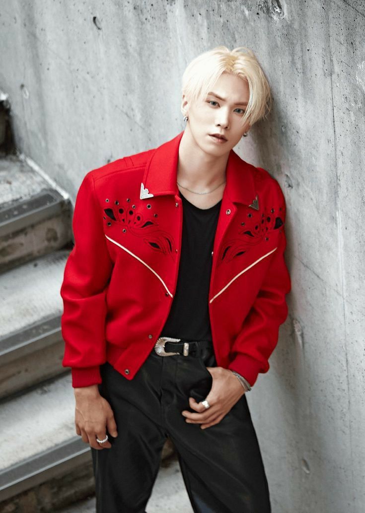 A moment captured by Rocky's fan