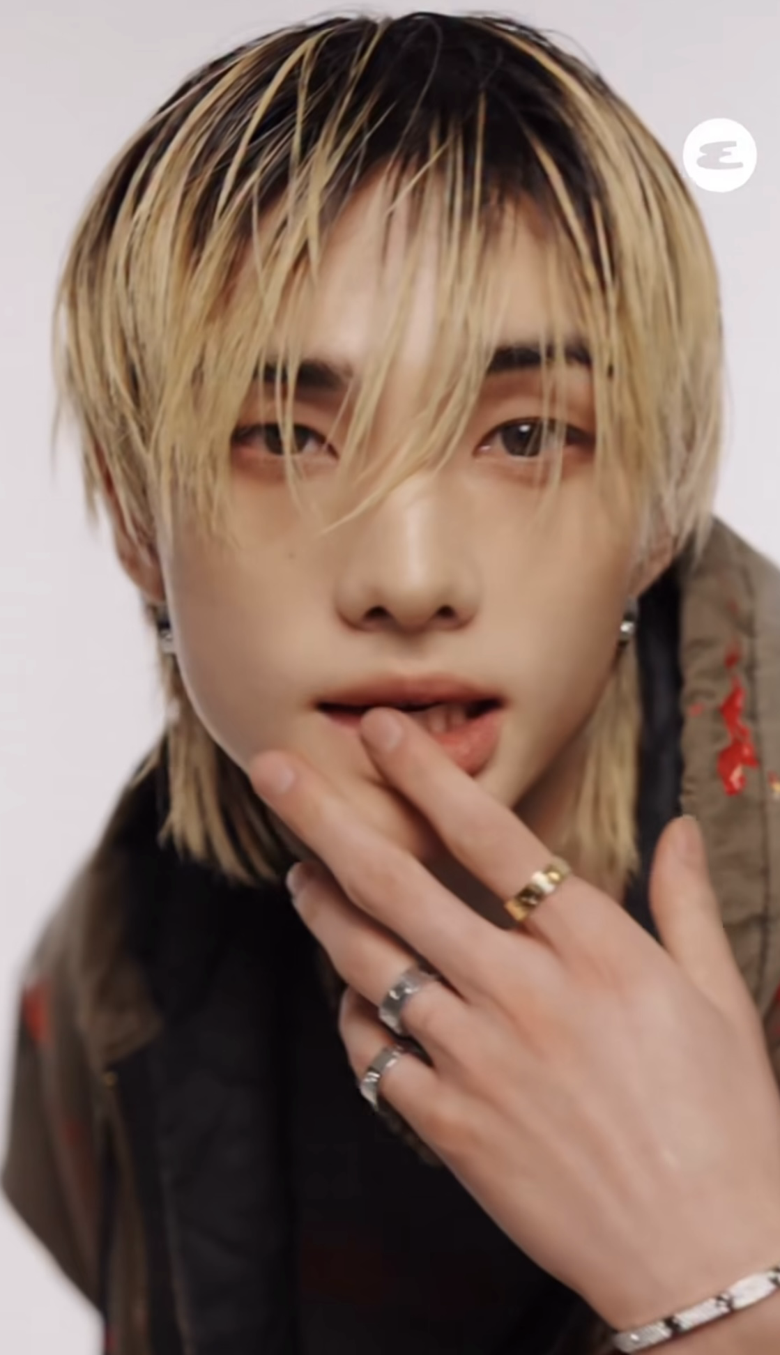 Today's most popular wallpaper in the Hyunjin (Stray Kids) community