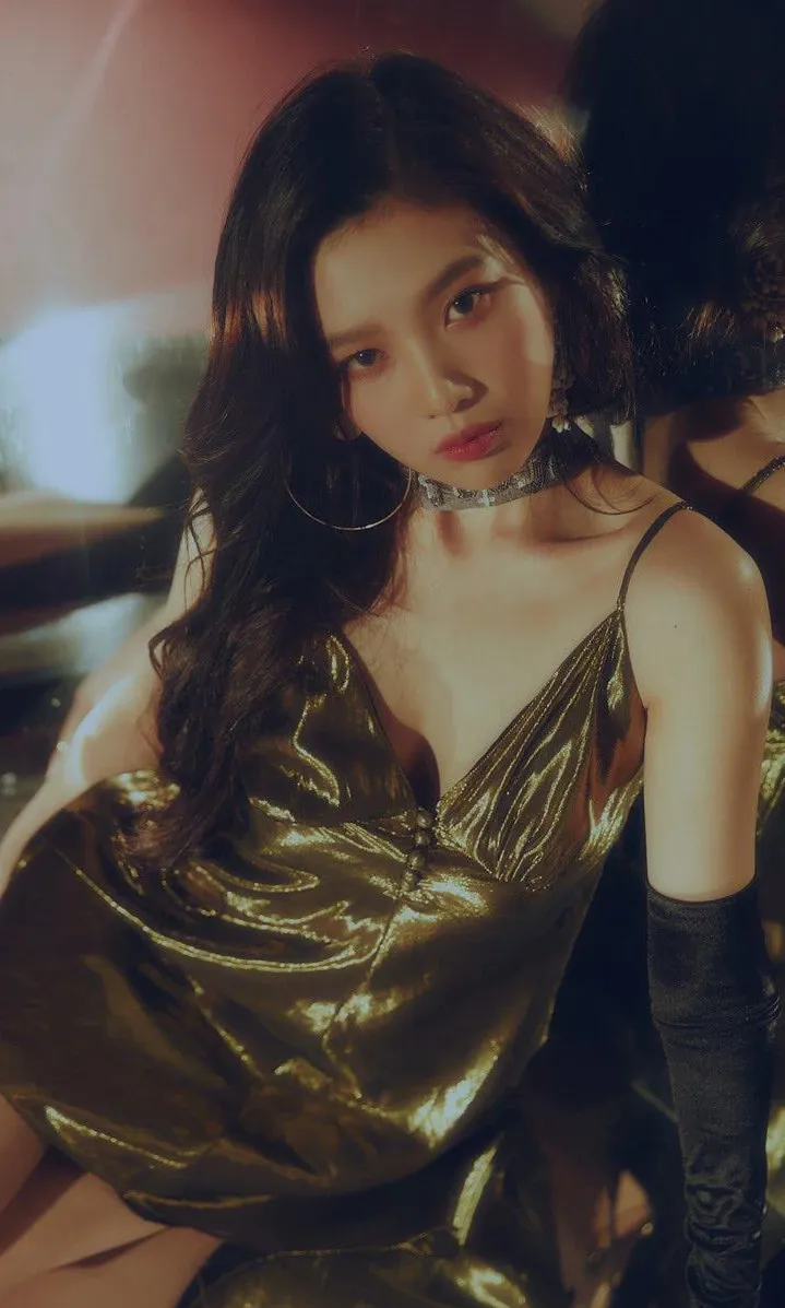 Behind-the-scenes cut of Joy (Red Velvet)