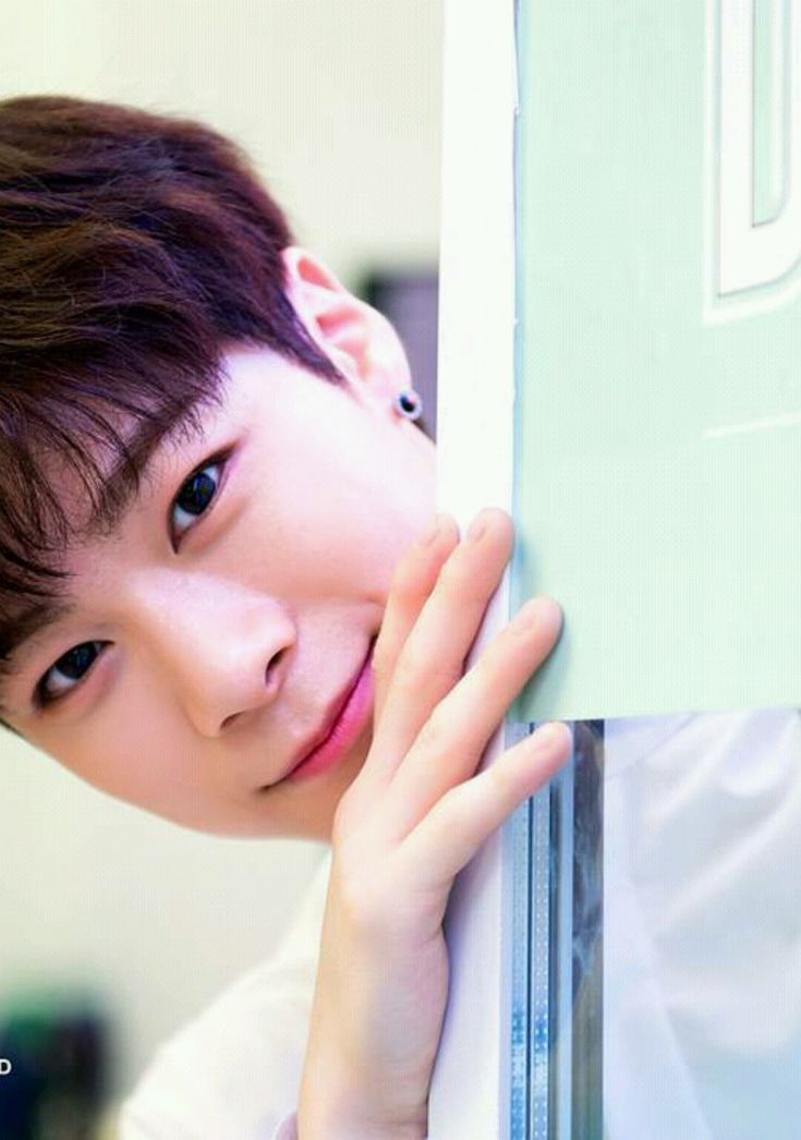 Behind-the-scenes cut of Moonbin (ASTRO)