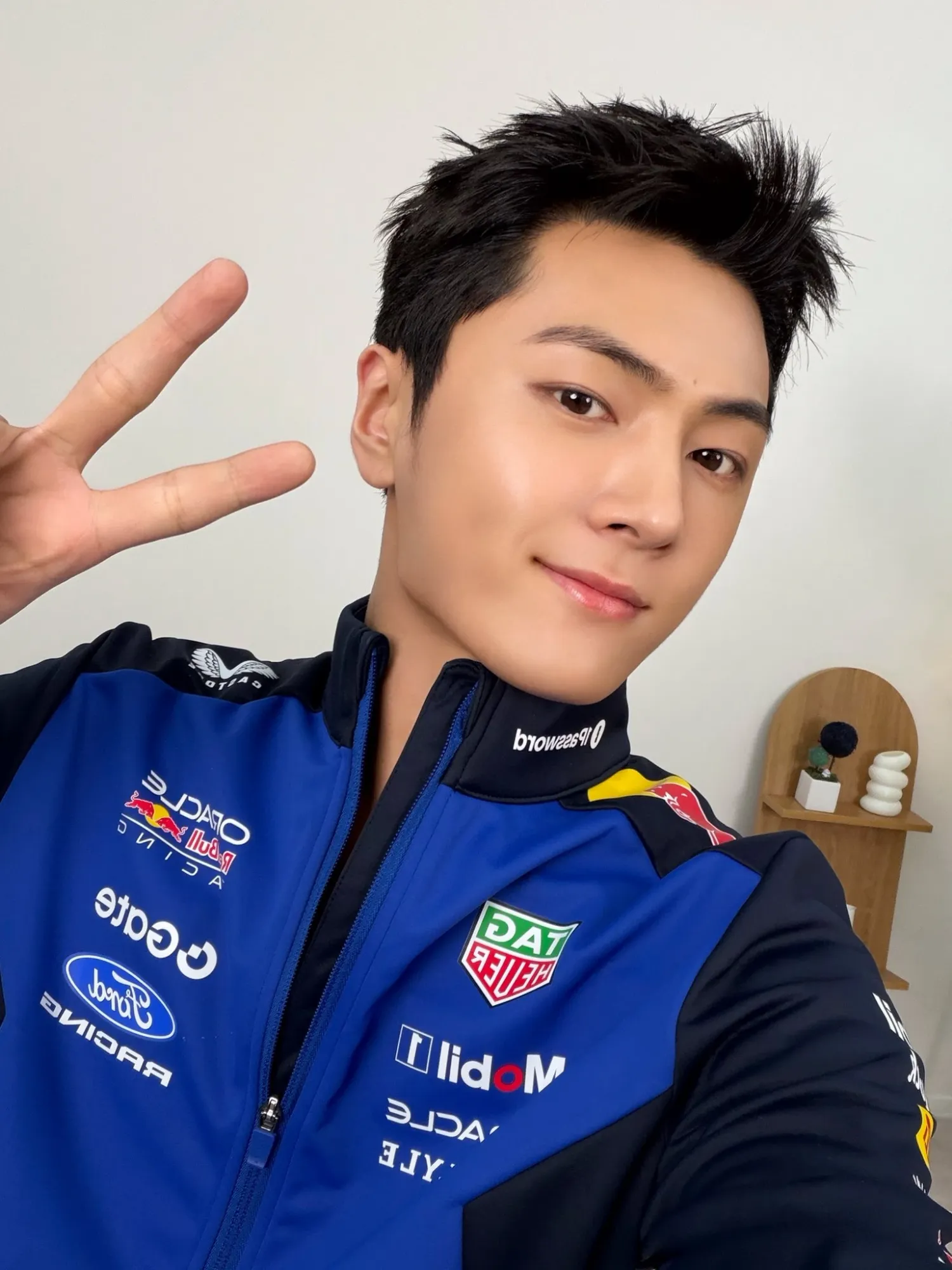 Latest photo of Jay (ENHYPEN)