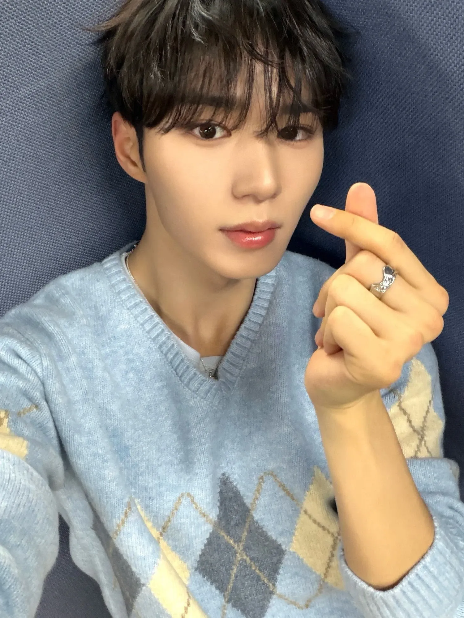 Behind-the-scenes cut of Kim Junseo (ALPHA DRIVE ONE)