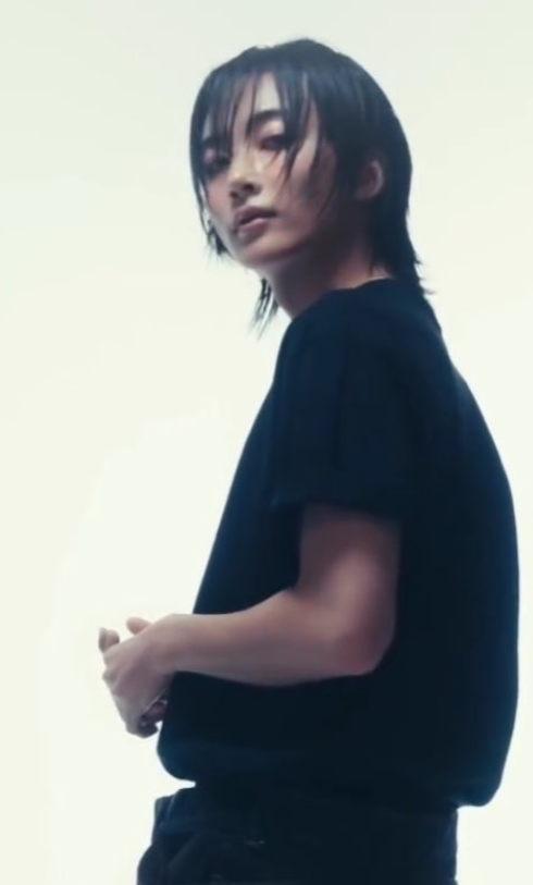 Recent activity shot of Jeonghan (SEVENTEEN)