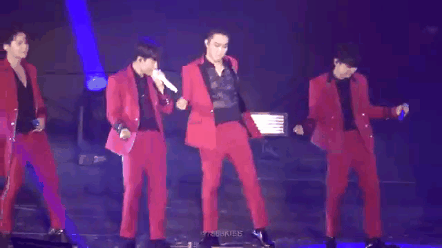 젝스키스의 비하인드 컷