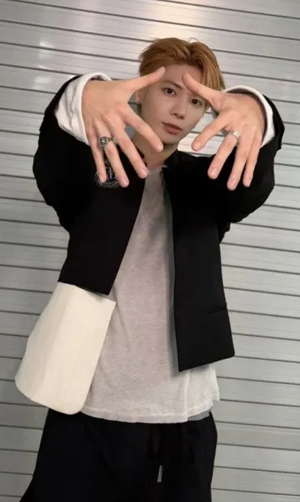 Today's most popular wallpaper in the Taehyun (TOMORROW X TOGETHER) community