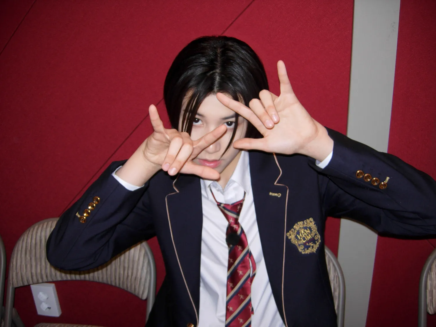 A moment captured by Louis (LNGSHOT)'s fan