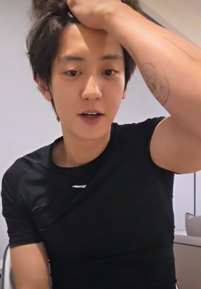 A moment captured by EXO's fan