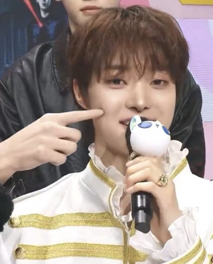 Recent activity shot of EJ (&TEAM)