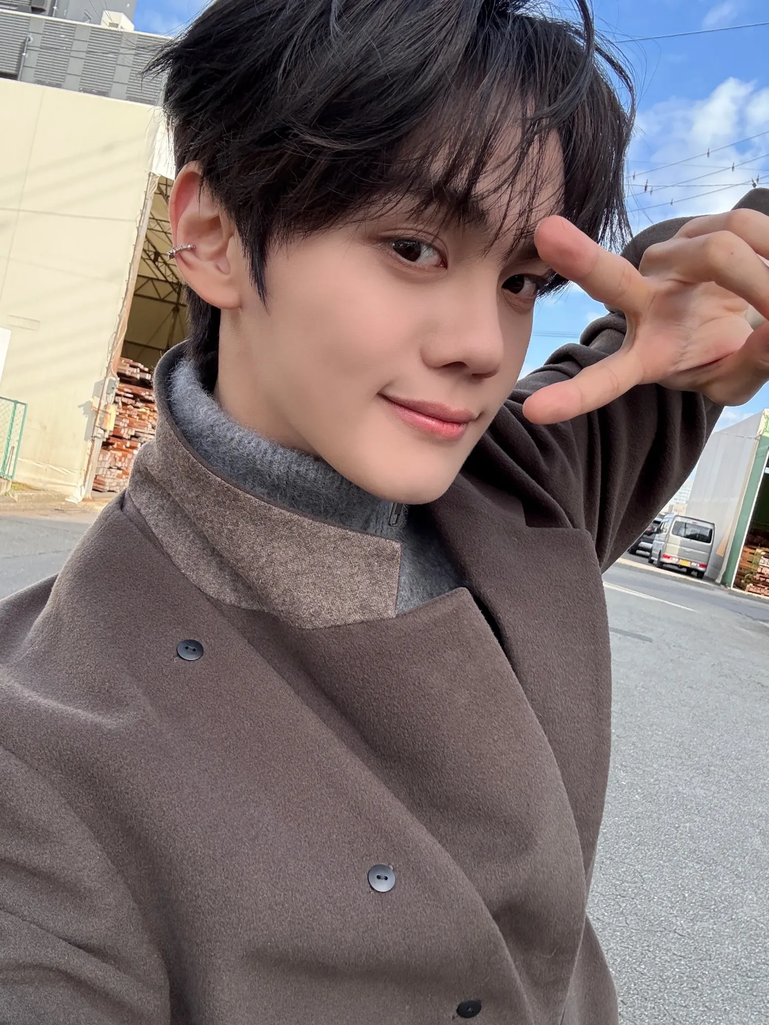 Recent activity shot of Kim Gyuvin